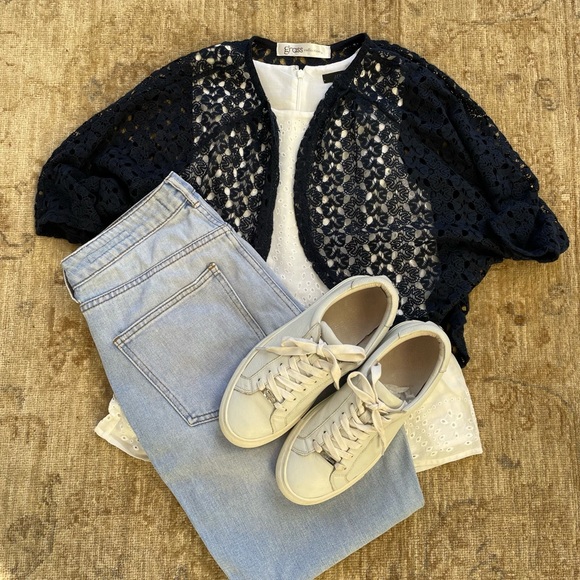 Navy blue shrug. Size S. - Picture 4 of 9